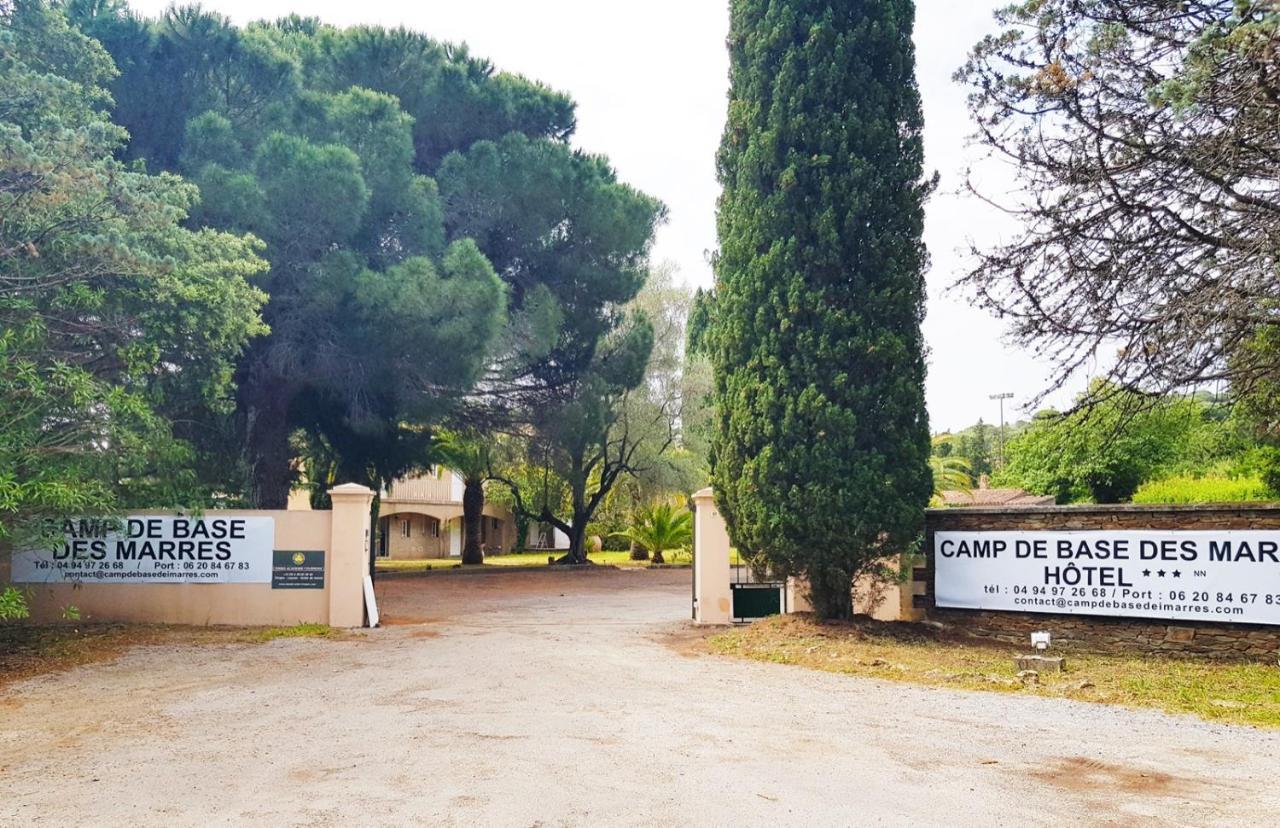 Camp De Base Dei Marres Hotel Ramatuelle Bagian luar foto