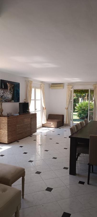 Camp De Base Dei Marres Hotel Ramatuelle Bagian luar foto